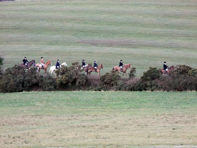 The field prepares for the next draw